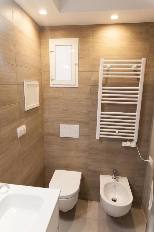 A Casa Di Nonna Appartement Bisceglie Buitenkant foto
